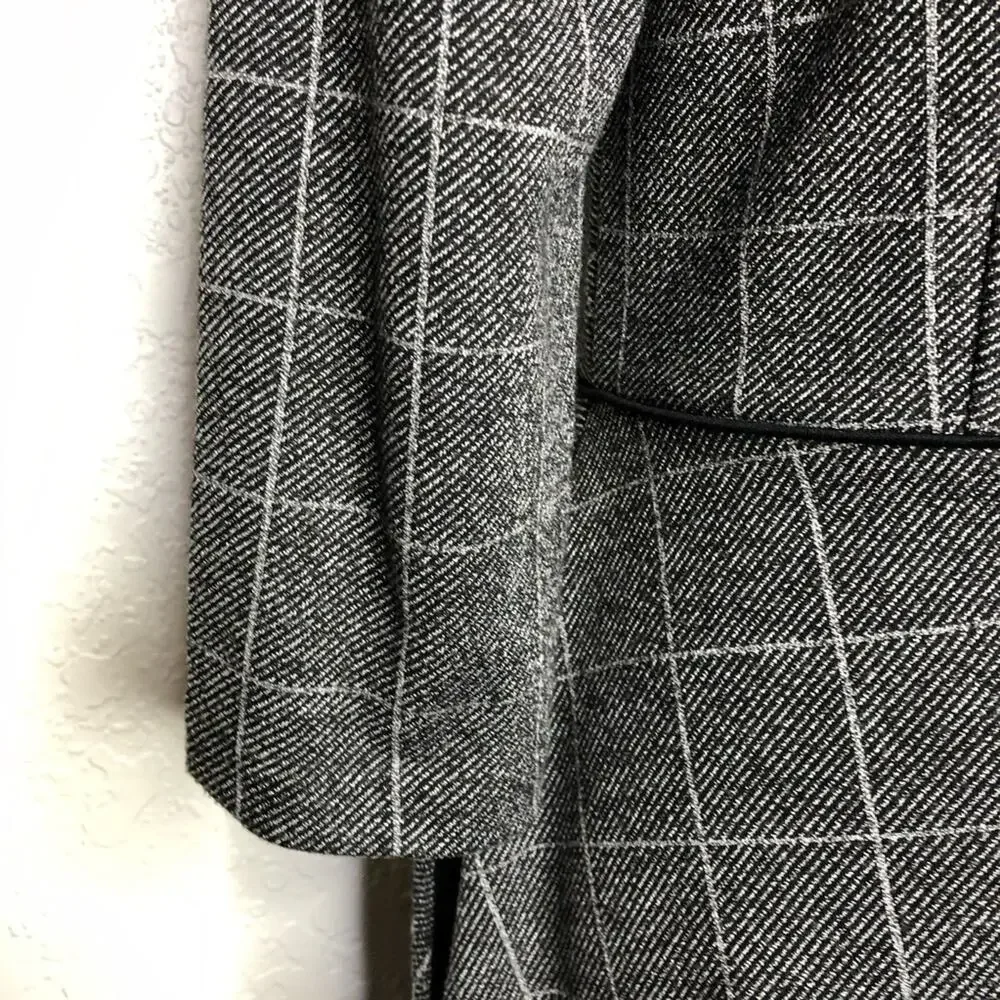 Banana Republic gray black plaid dress size 8 classic office business casual